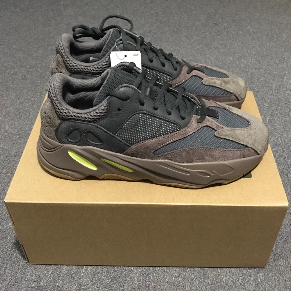 Adidas Yeezy Boost 700 Mauve (SOLD!)